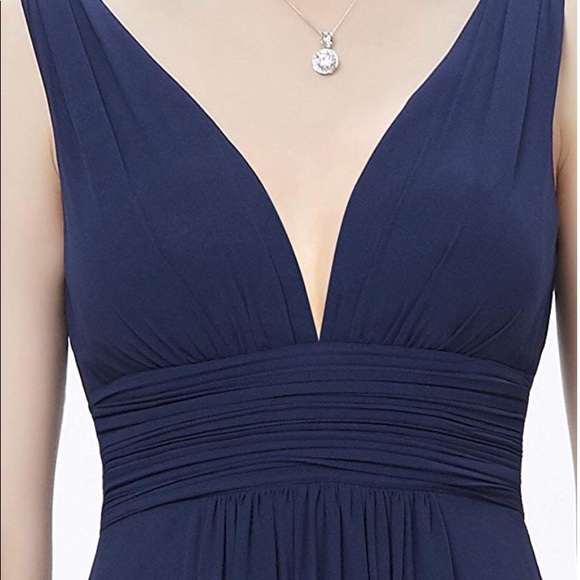 Sleeveless V-Neck Semi-Formal Maxi Evening Dress - Picture 4 of 7